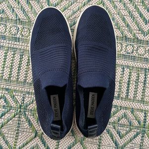 Steve Madden Slip On Mesh Sneakers Shoes 10 Navy Blue Rubber Soles Comfort VGUC